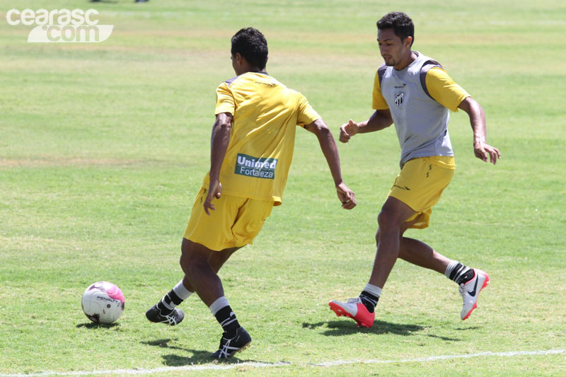[14-10] Reapresentação + Treino coletivo - 13