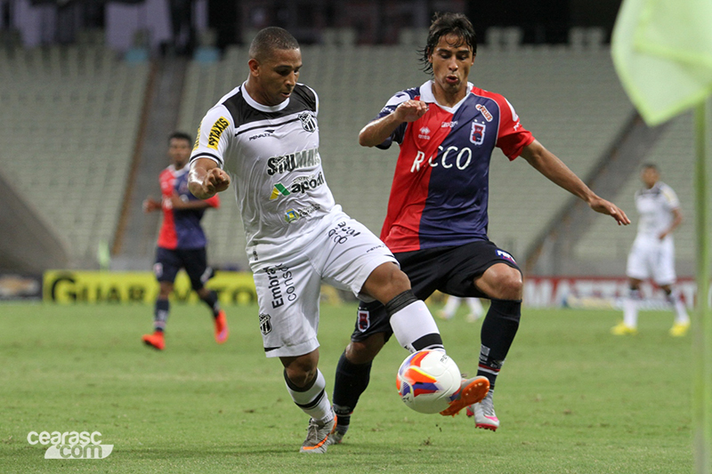 [23-08] Ceará 4 x 3 Paraná - 02 - 6