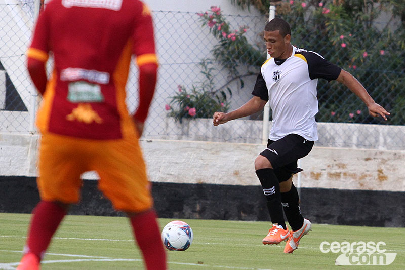 [06-12] Ceará 1 x 0 Fortaleza - Amistoso - 21