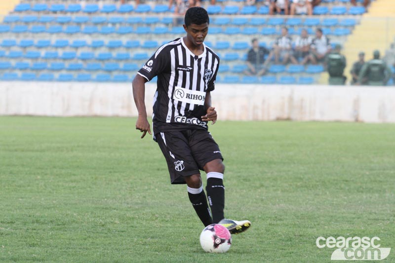 [13-01] Ceará 3 x 1 Horizonte - 02 - 27