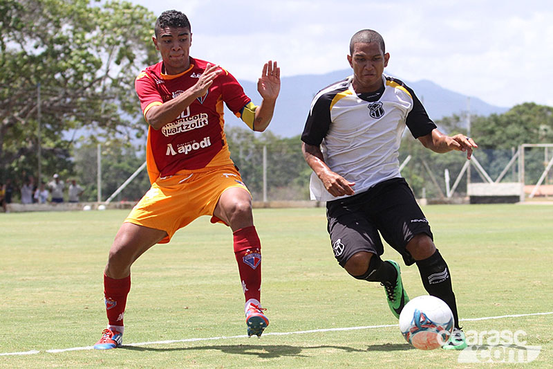 [06-12] Ceará 1 x 0 Fortaleza - Amistoso - 32