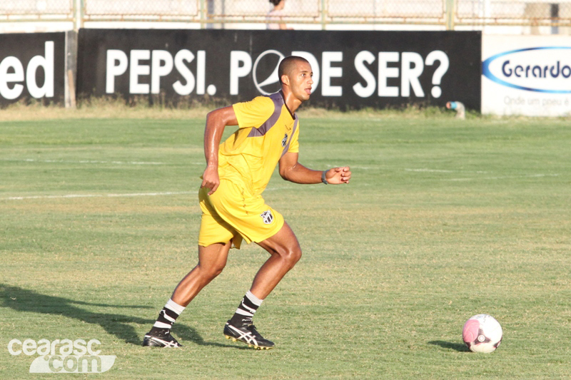 [17-10] Treino coletivo para não relacionados  + Sub-20 - 11