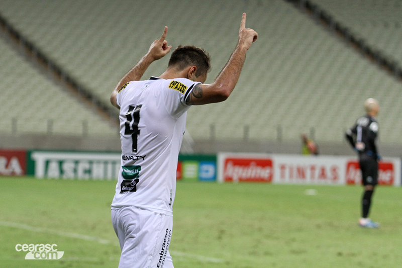 [23-08] Ceará 4 x 3 Paraná - 02 - 19