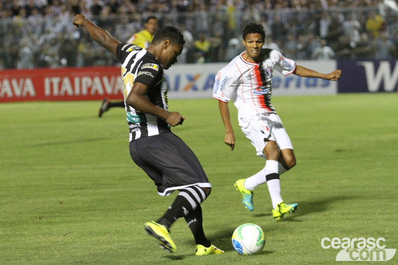 [15-07] Ceará 1 x 3 Joinville - 12