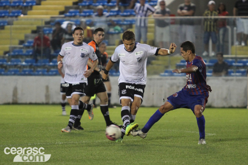 [22-04] Tiradentes 0 x 2 Ceará - 12