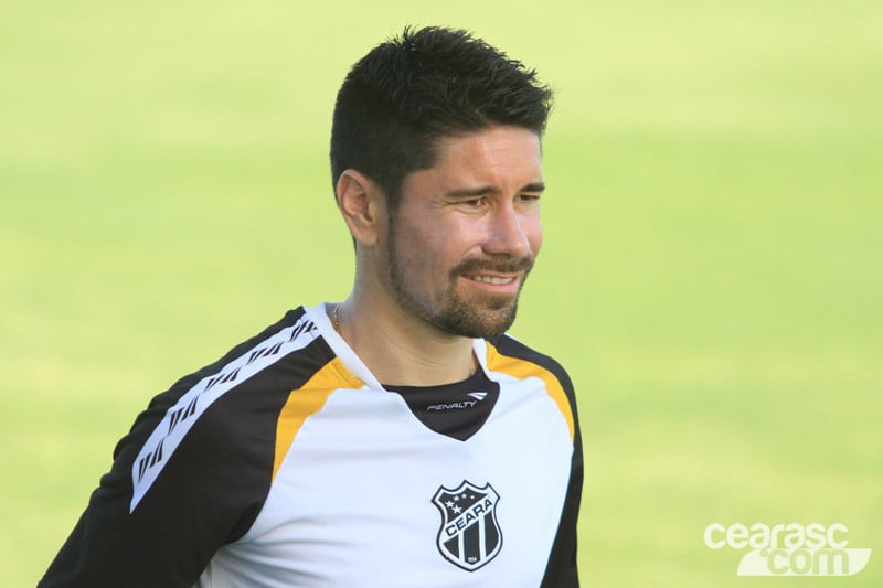 Momentos do meia Ricardinho no Vozão - 25