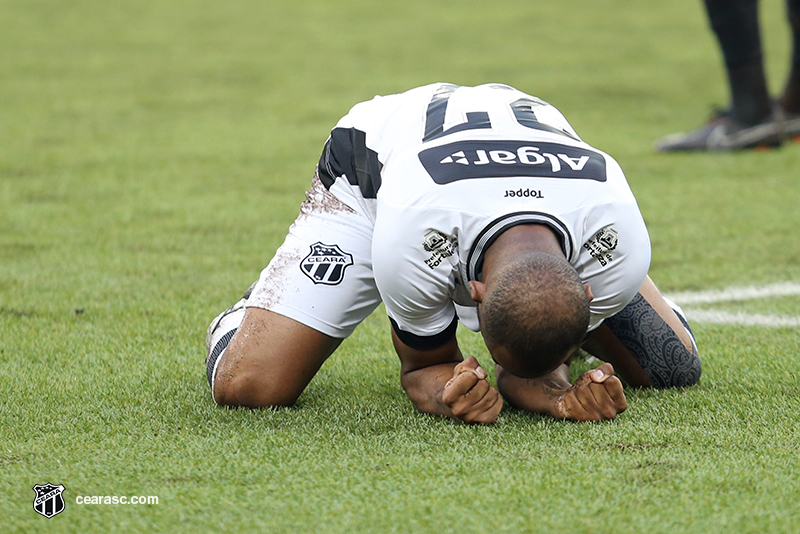 [25-11-2018] Atlético-PR 2 x 2 Ceará3 - 23