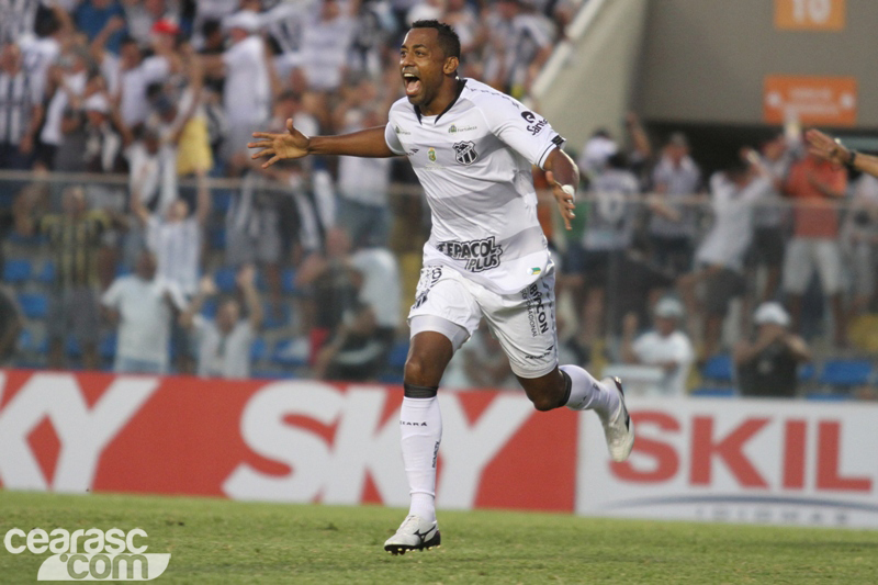 [15-09] Ceará 4 x 3 Joinville-02 - 16