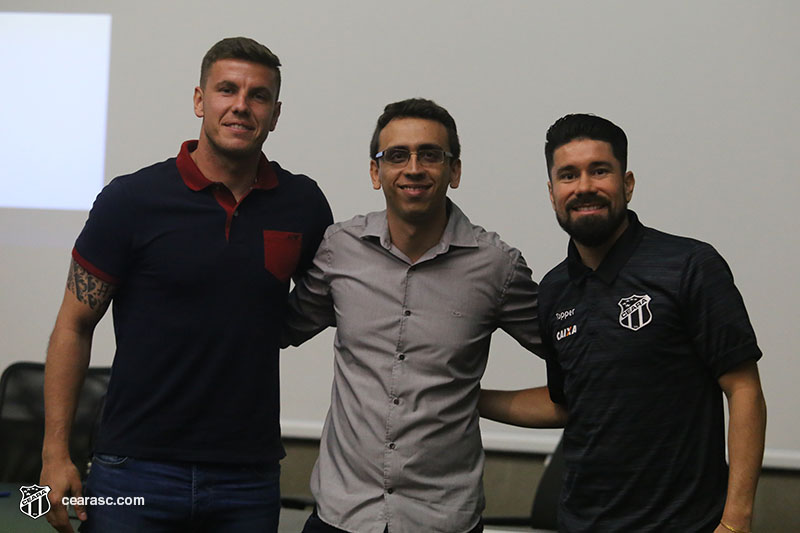 [30-08-2017]   Seminário - Jogando pela Paz no Futebol - 9