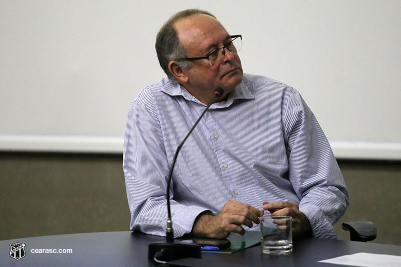 [30-08-2017]   Seminário - Jogando pela Paz no Futebol - 12