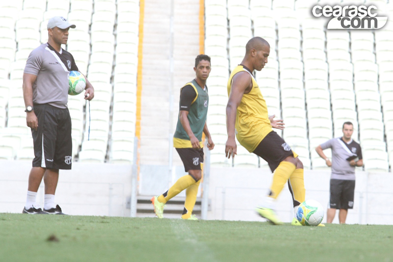 [15-10] Treino coletivo - Castelão - 6