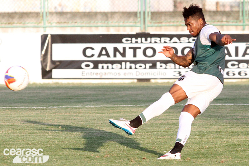 [16-06] Treino de passes e finalizações - 13
