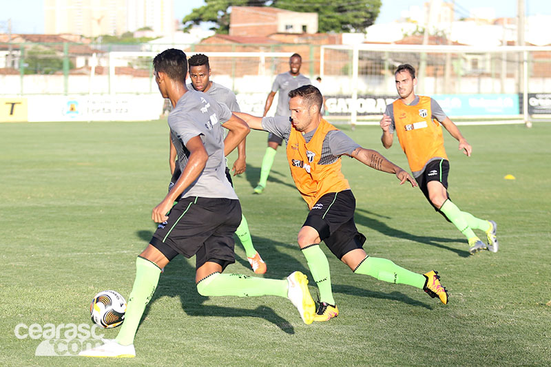 [09-01-2017] Treino Técnico + Tático - Tarde - 20