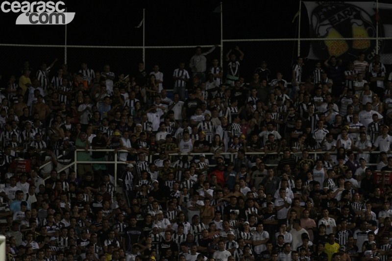 [18-05] Ceará 1 x 2 América-MG - Torcida - 16