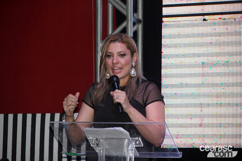 [26-02] Lançamento dos uniformes 2015 - Desfile - 16