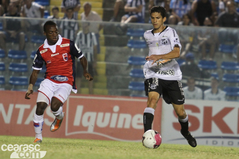 [23-10] Ceará x Paraná 02 - 13