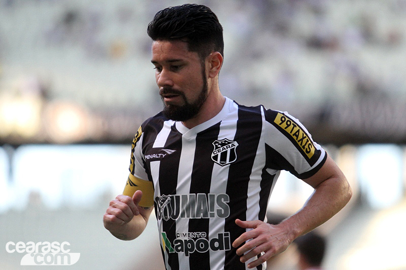 Momentos do meia Ricardinho no Vozão - 26