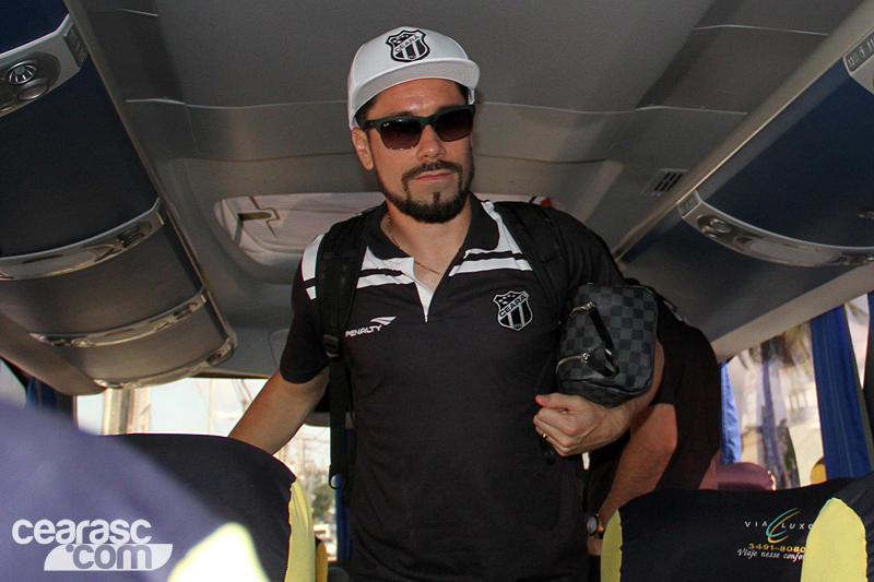 Momentos do meia Ricardinho no Vozão - 27