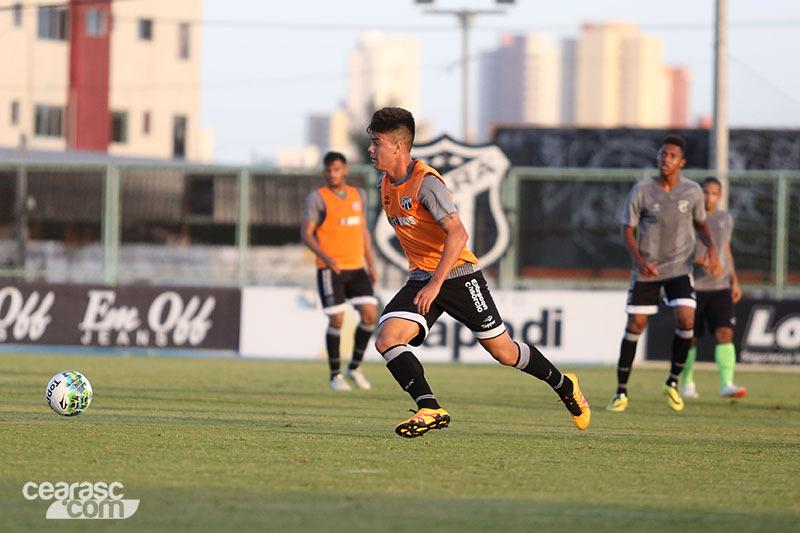 [14-11-2016] Sub-20 se prepara para a Copa do Nordeste - 11