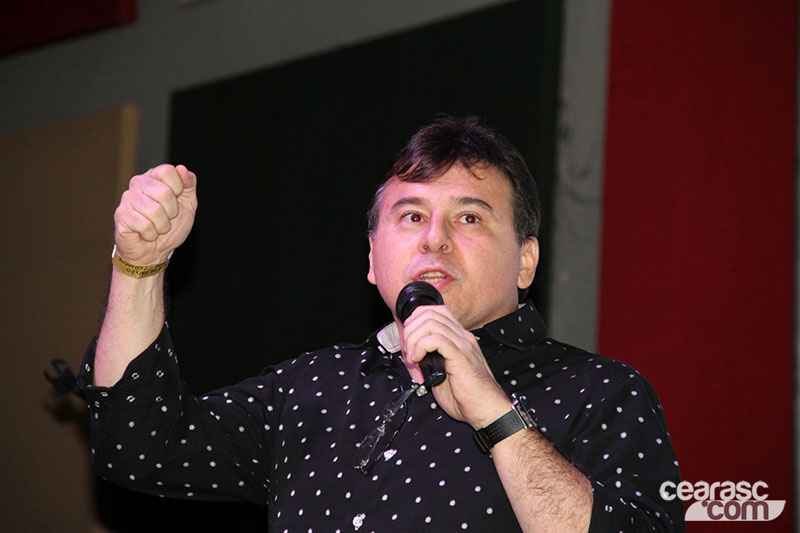 [26-02] Lançamento dos uniformes 2015 - Desfile - 54