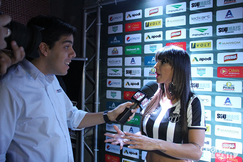 [26-02] Lançamento dos uniformes 2015 - Carol Dias 01 - 3