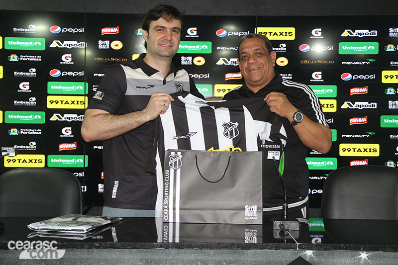 [10-10] Seleção Venezuelana treina em Porangabuçu - 18