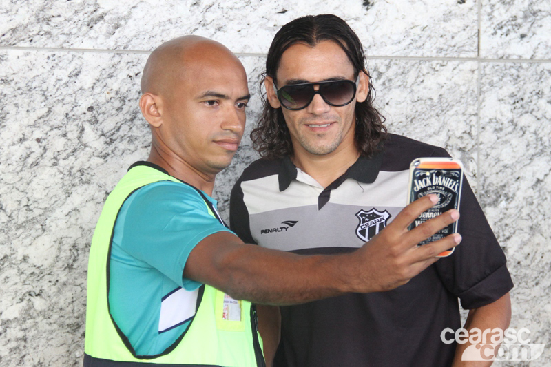 [04-09] Ceará segue viagem para SP - 2