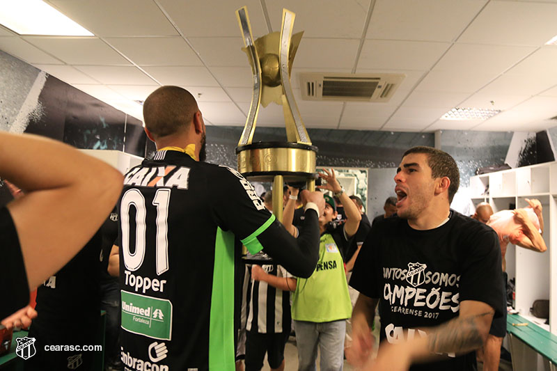 [03-05-2017] Ceara 2 x 0 Ferroviario - Final (Comemoracao) 1 - 11