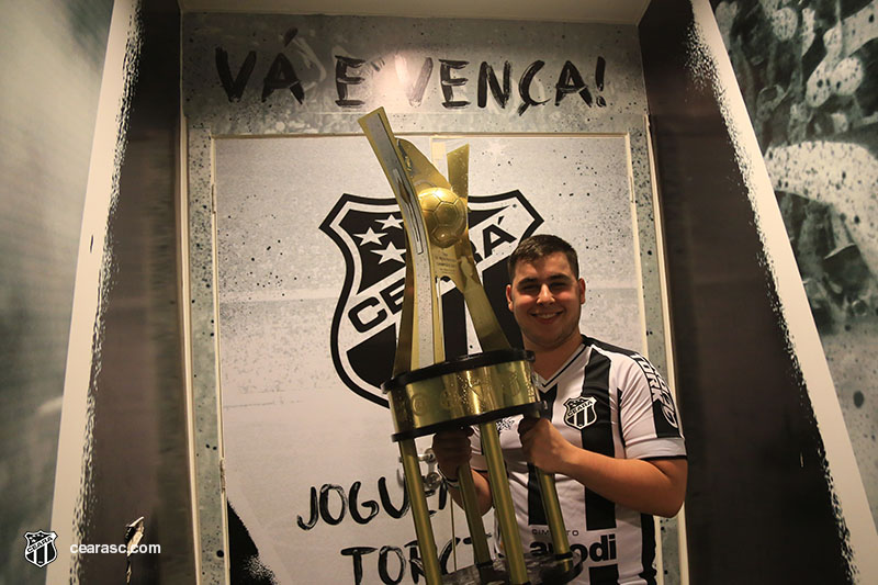 [03-05-2017] Ceara 2 x 0 Ferroviario - Final (Comemoracao) 1 - 17