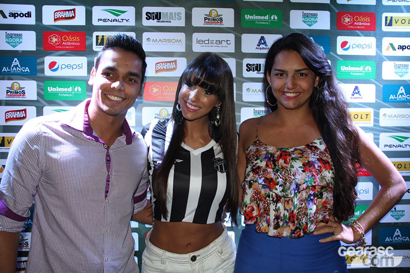 [26-02] Lançamento dos uniformes 2015 - Carol Dias 01 - 9