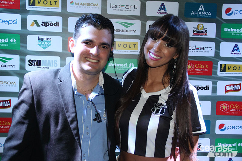 [26-02] Lançamento dos uniformes 2015 - Carol Dias 02 - 6