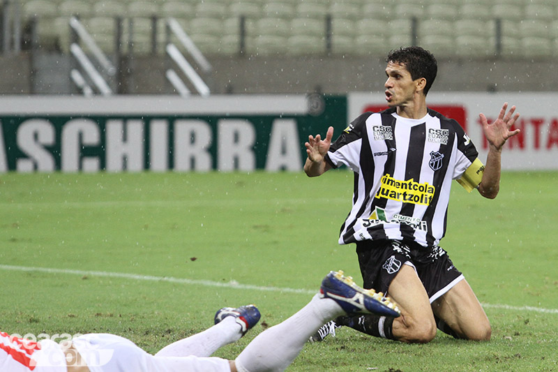 [10-05] Ceará 2 x 1 Paraná - 39