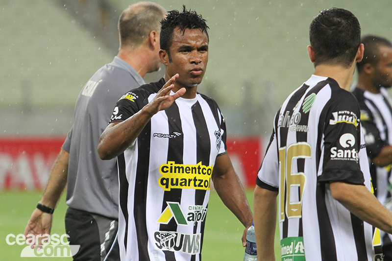 [10-05] Ceará 2 x 1 Paraná - 50