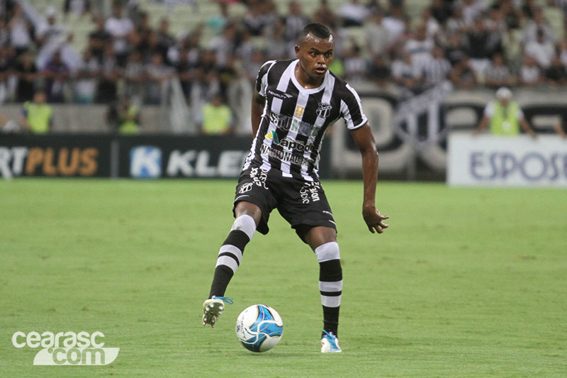 [09-04] Ceará 0 x 0 Vitória - 18