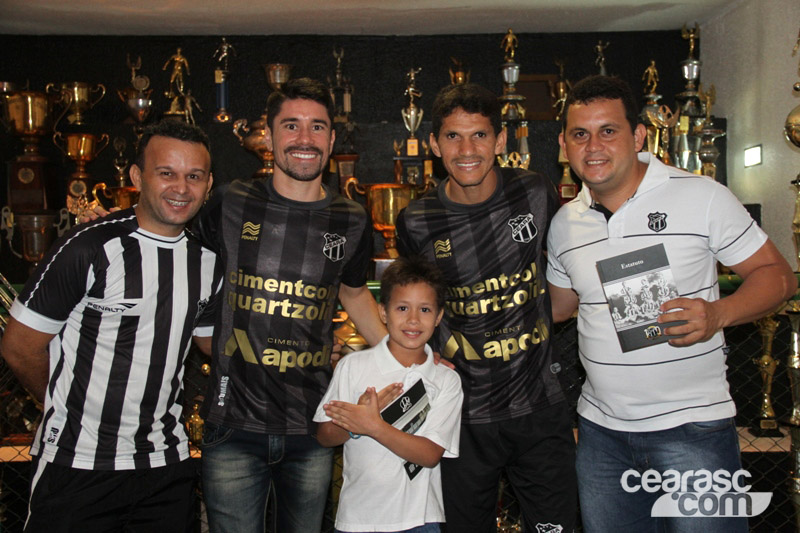 [08-09] Lançamento do terceiro uniforme Penalty Ceará - 02 - 5