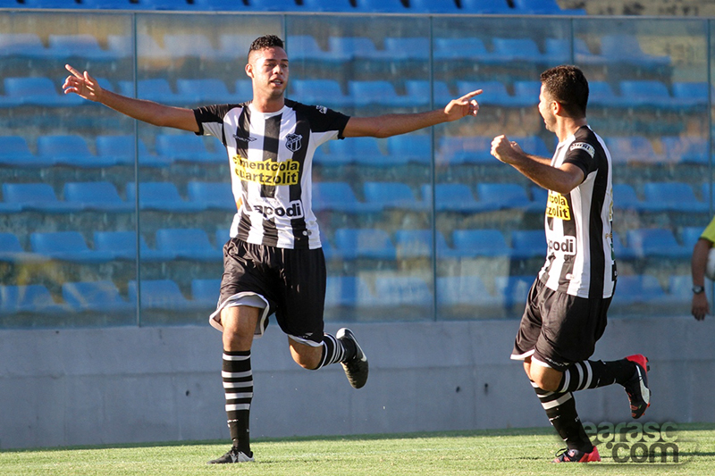 [22-06] Ceará 2 x 0 Tiradentes - Final do segundo turno - 11