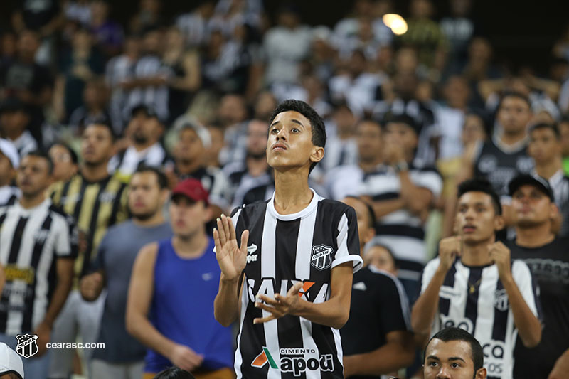 [07-11-2017] Ceara 2 x 2 Guarani - Torcida - 28