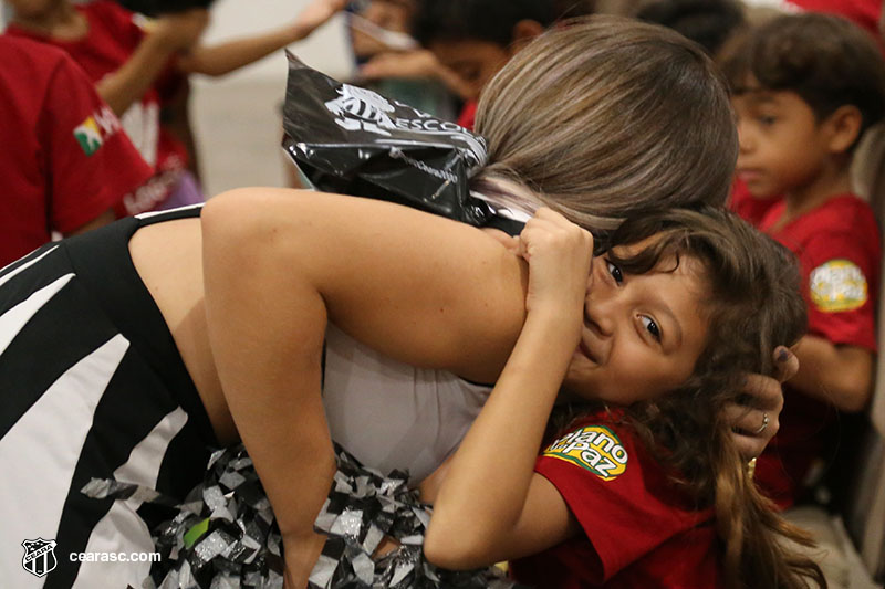 [05-09-2017] Vovo vai a Escola - Logos - 29