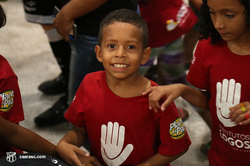 [05-09-2017] Vovo vai a Escola - Logos - 72