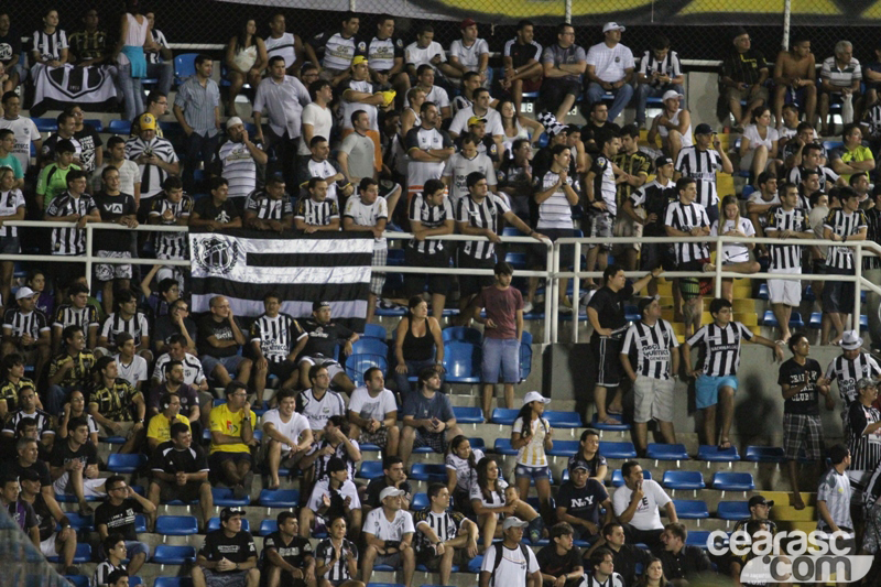 [15-02] Ceará 3 x 0 Itapipoca - TORCIDA - 25