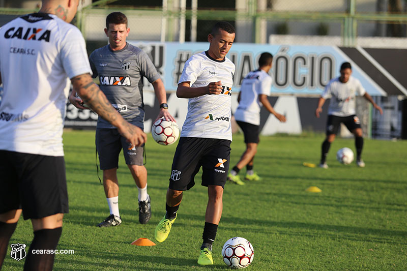 [02-01-2018] Treino Técnico - Tático - 24