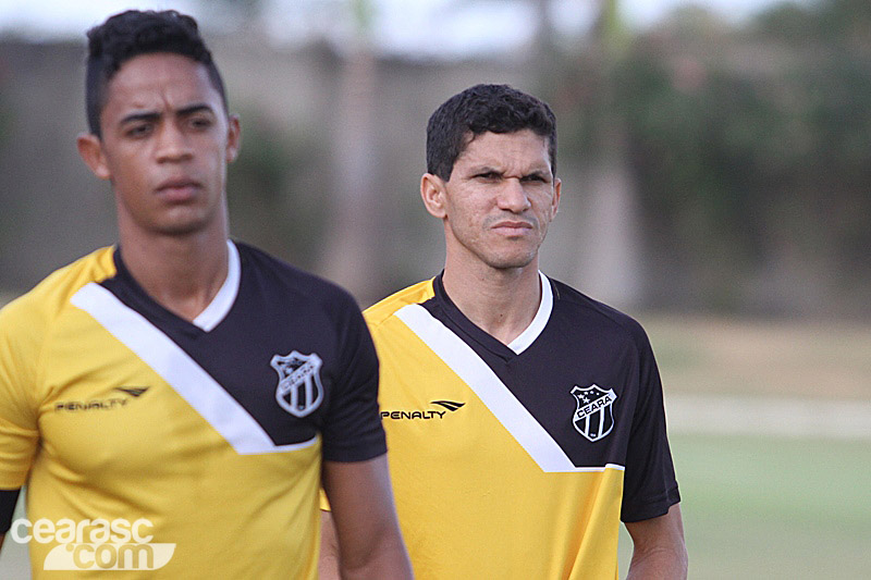 [03-11] Reapresentação + treino coletivo - Cidade Vozão - 1