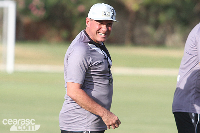 [03-11] Reapresentação + treino coletivo - Cidade Vozão - 3