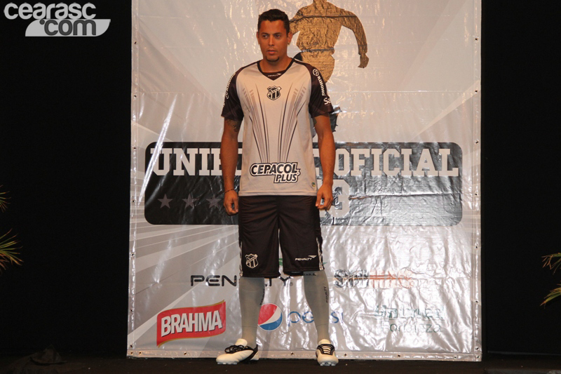 [11-12] Lançamento do Uniforme 2013 - 03 - 6