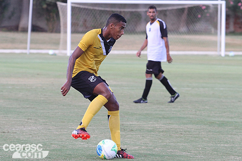 [03-11] Reapresentação + treino coletivo - Cidade Vozão - 19