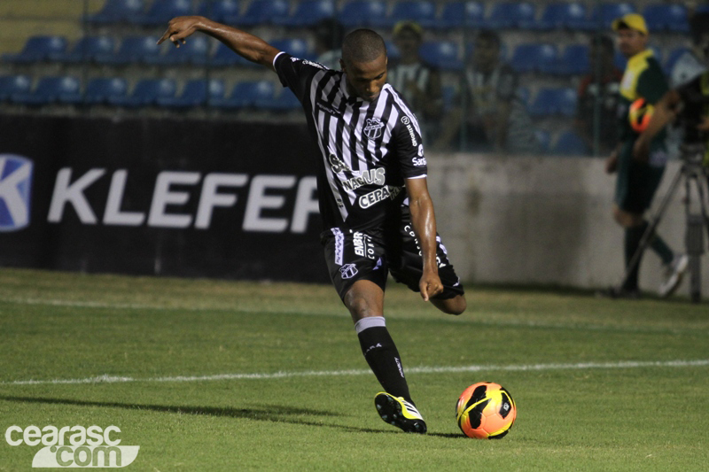 [03-02] Ceará 3 x 0 Itabaiana - 02 - 12
