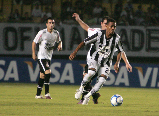 Ceará 0 x 0 Corinthians - 14/07 às 21h50 - Castelão - 15