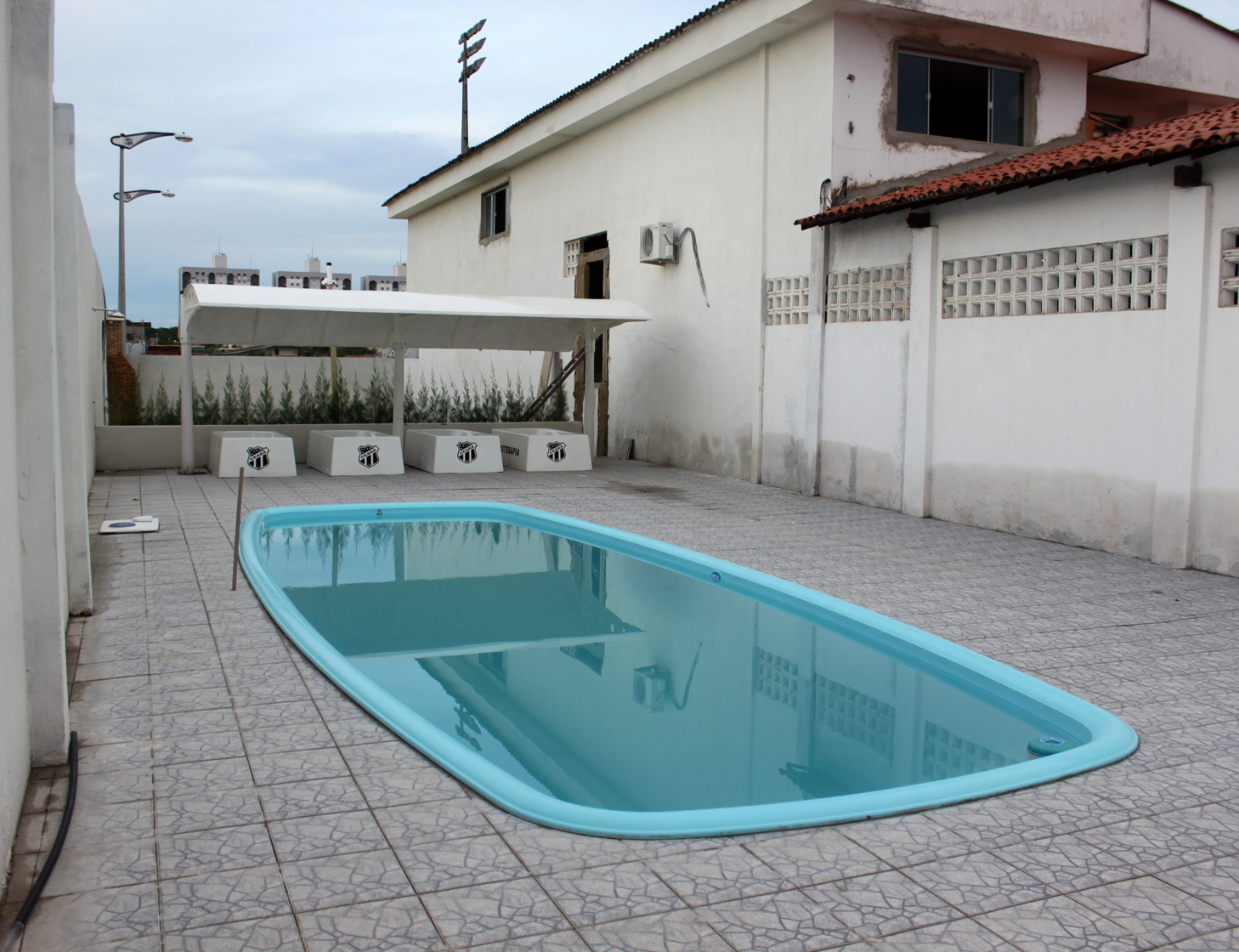 piscina3.jpg
