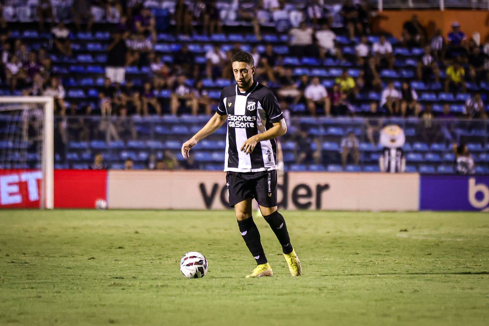 Camp. Brasileiro: Ceará batalha até o último minuto, mas é superado por 1 a 0 pelo Botafogo/SP