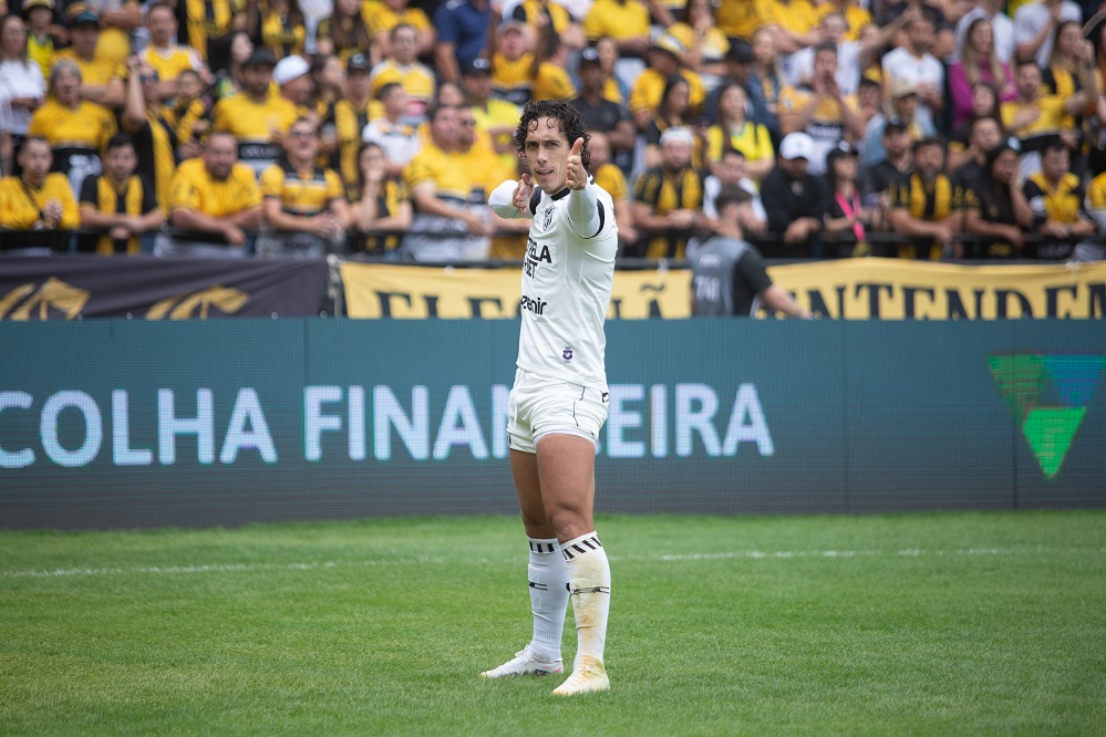 Nicolas celebra gol contra o Criciúma e foca em partida contra o Londrina